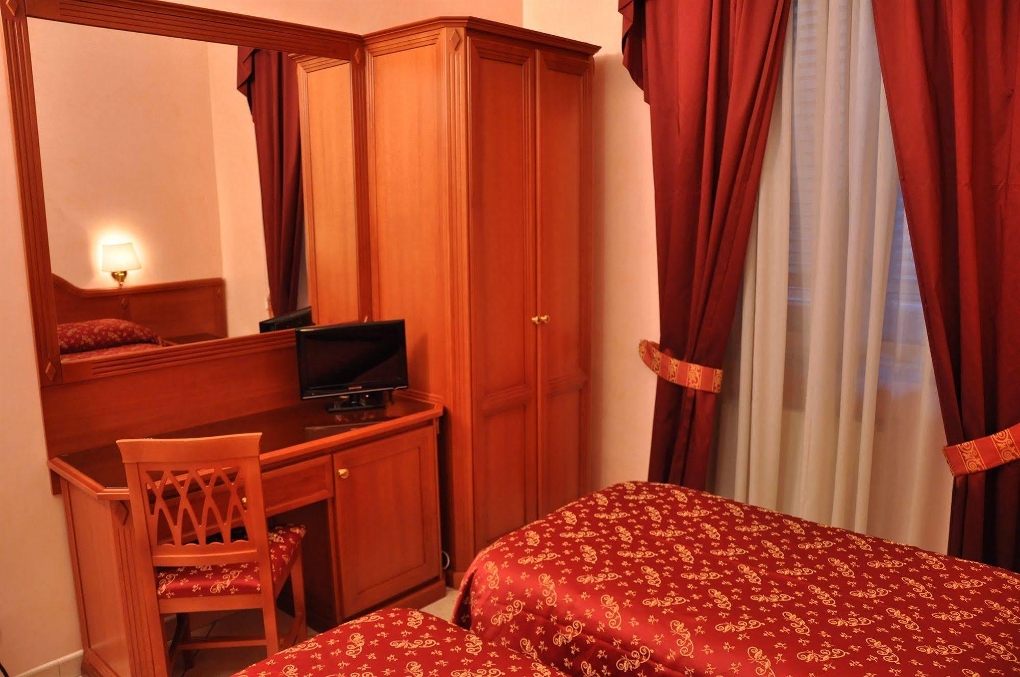 Albergo Sandra Ρώμη Εξωτερικό φωτογραφία